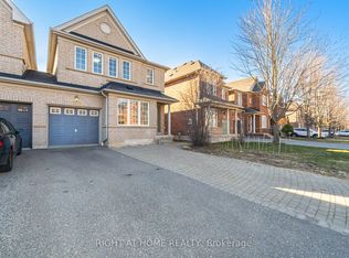 3278 Respond Rd, Mississauga, ON L5M7X4