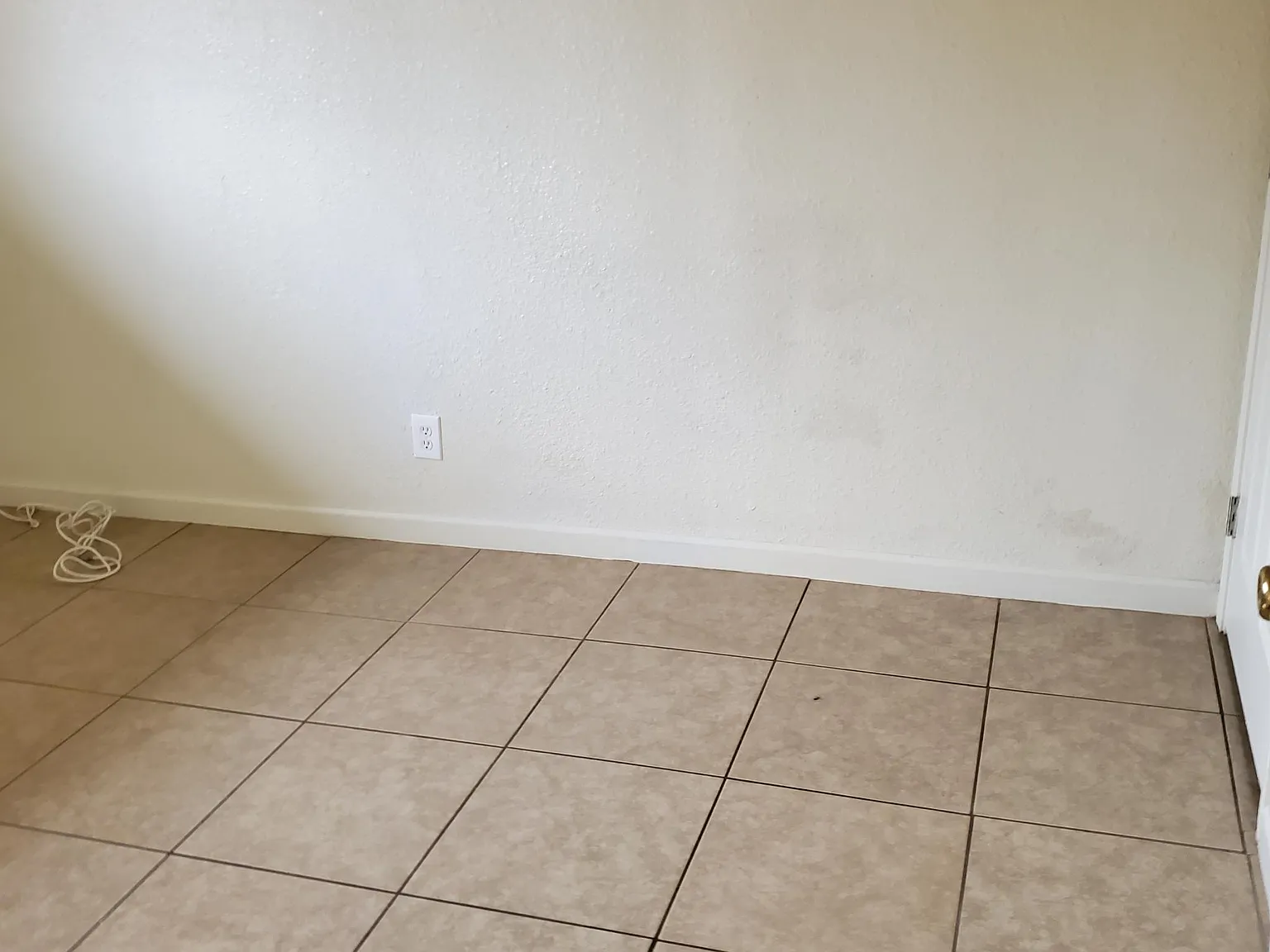 613 Maple St — Photo 3