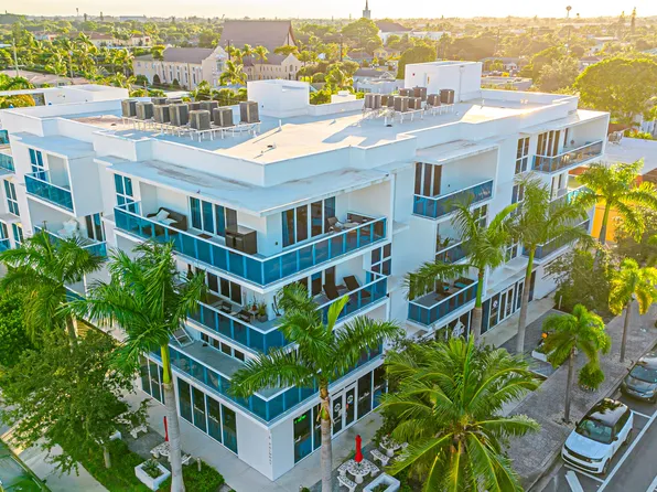 1 S Palmway #402, Lake Worth Beach, FL 33460