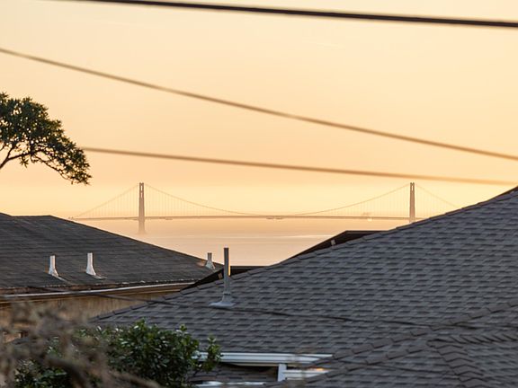 Golden Gate Bridge view