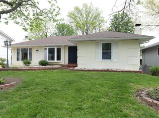 385 Messina Dr, Ballwin, MO