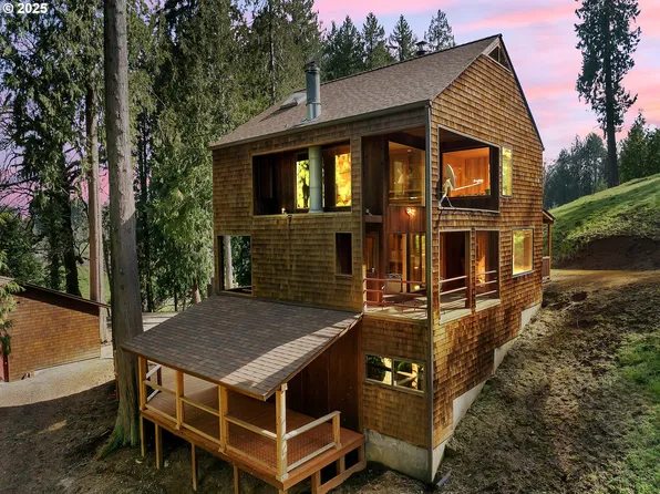 22150 SW Schaltenbrand Ln, Sherwood, OR 97140