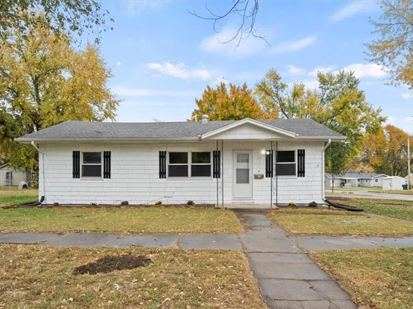 603 N Sycamore St, Ottawa, KS 66067