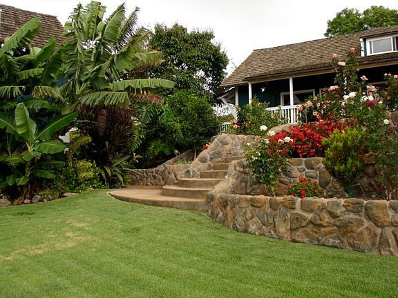 View of yard terracing