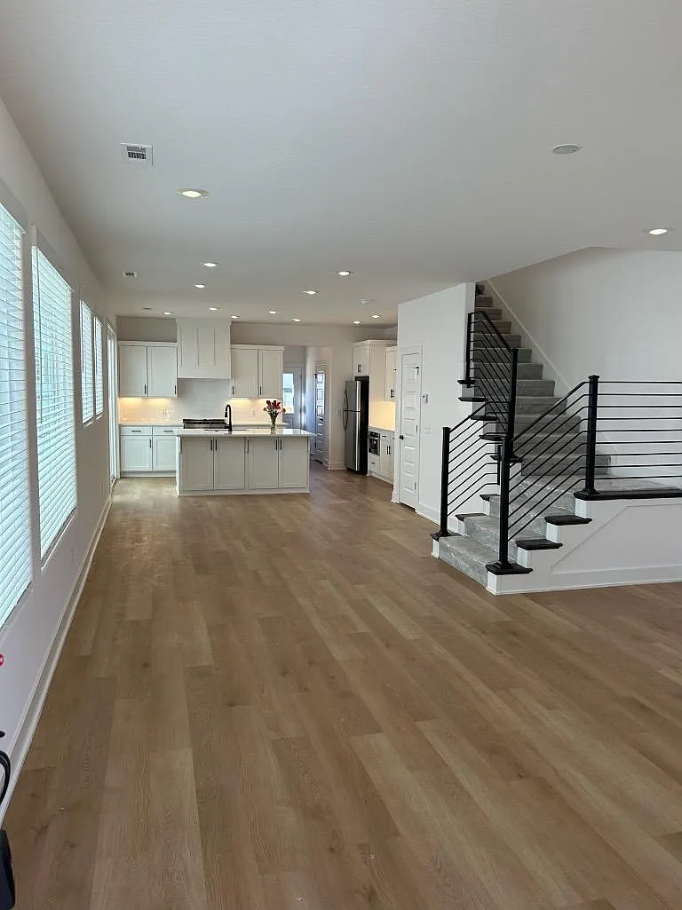 1441 E Huntsville Rd — Photo 3