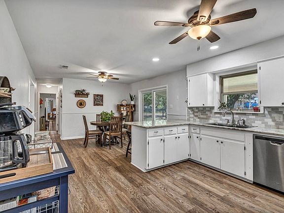 5th image of 1312 Post Oak Cir