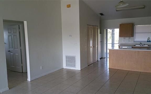 3rd image of 9133 San Carlos Blvd