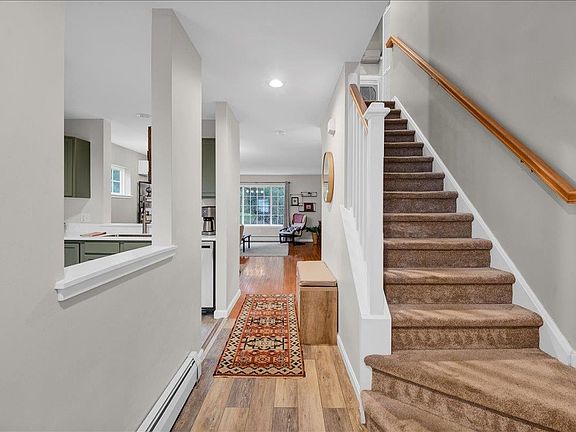 3rd image of 37 Fox Run Road