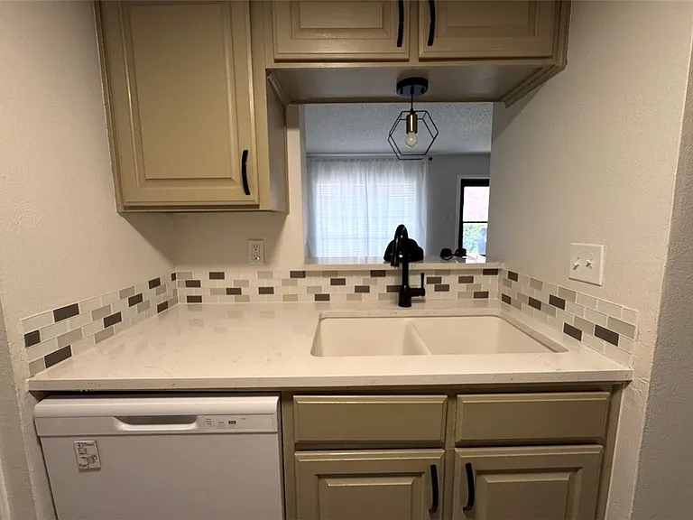 7920 Rockwood Ln #114 — Photo 12