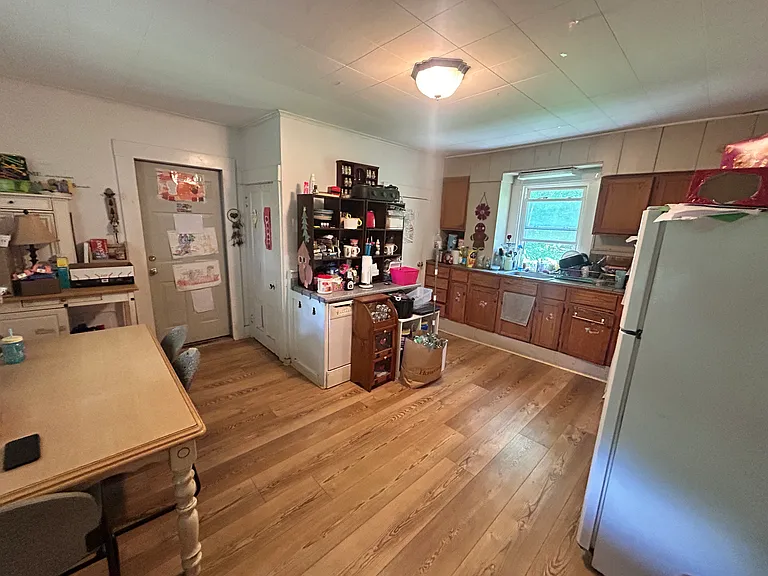 144 Elm St #3 — Photo 1