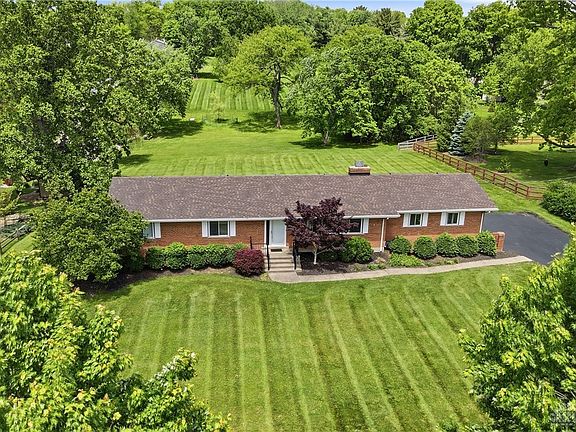 4th image of 3100 E Galbraith Rd