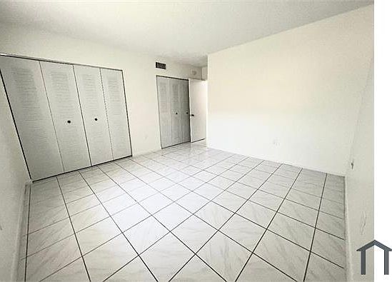 2nd image of 9828 N Kendall Dr