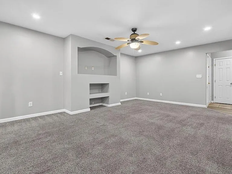 3575 Oakvale Rd #102 — Photo 3
