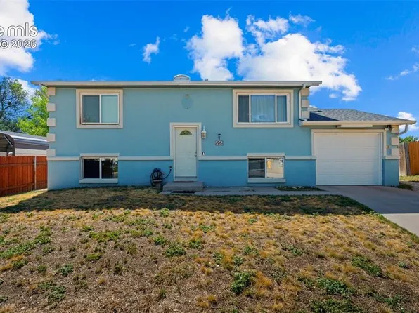 1961 Pepperwood Dr, Colorado Springs, CO 80910
