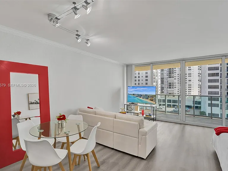 2501 S Ocean Dr #704 — Photo 4