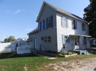 718 Grant St, Pittsfield, IL 62363