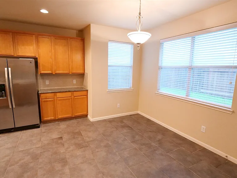 26427 Longview Creek Dr — Photo 9