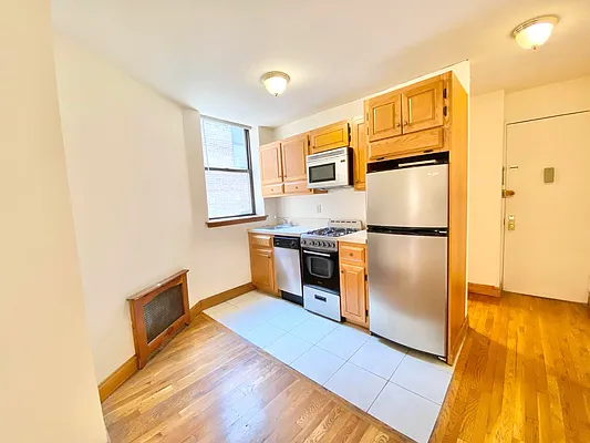 Rented by Oxford Property Group | media 23