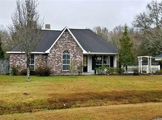 24653 Rolling Meadow Dr, Denham Springs, LA 70726