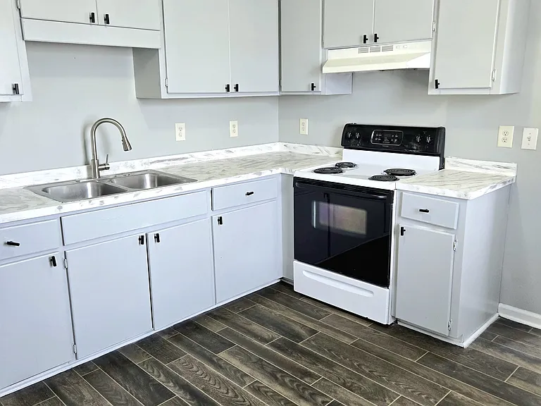 1812 London Church Rd NE #2C — Photo 2