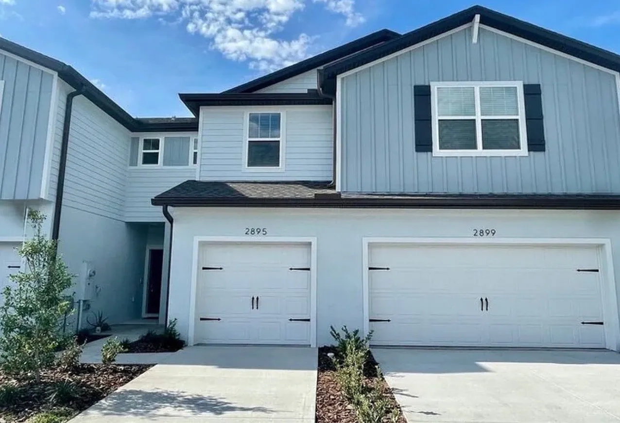 1 bed, 1.0 bath, $900 — Photo 1