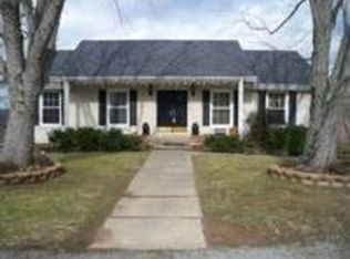 2625 Mockinbird Hill Rd, Palmyra, TN 37142