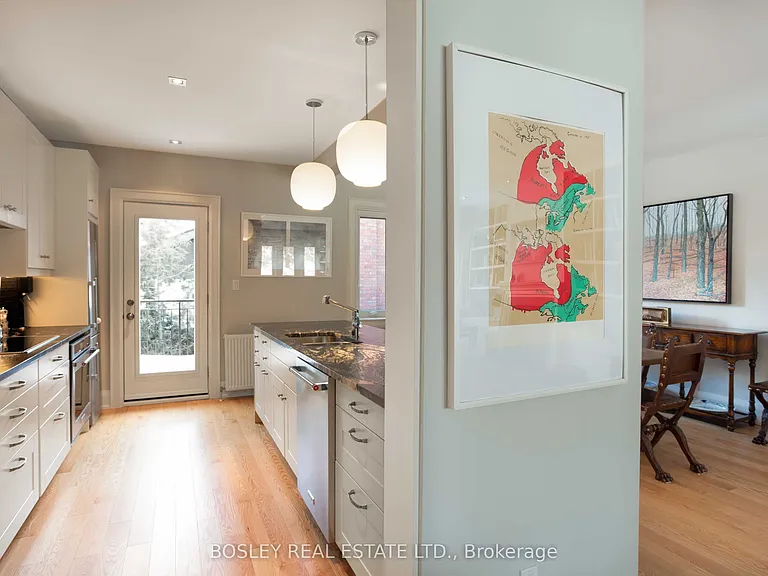 9 Indian Valley Cres — Photo 11