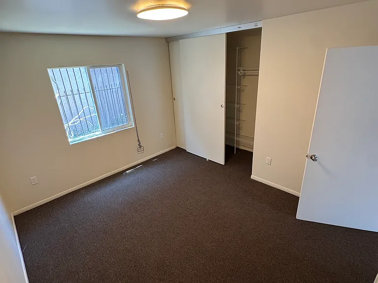 9004 S San Pedro St #A — Photo 7