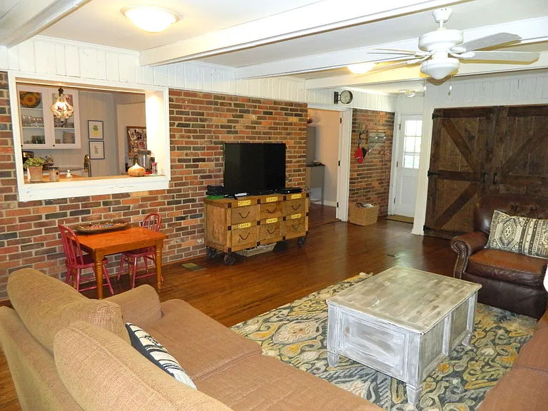 744 McClure Dr — Photo 26