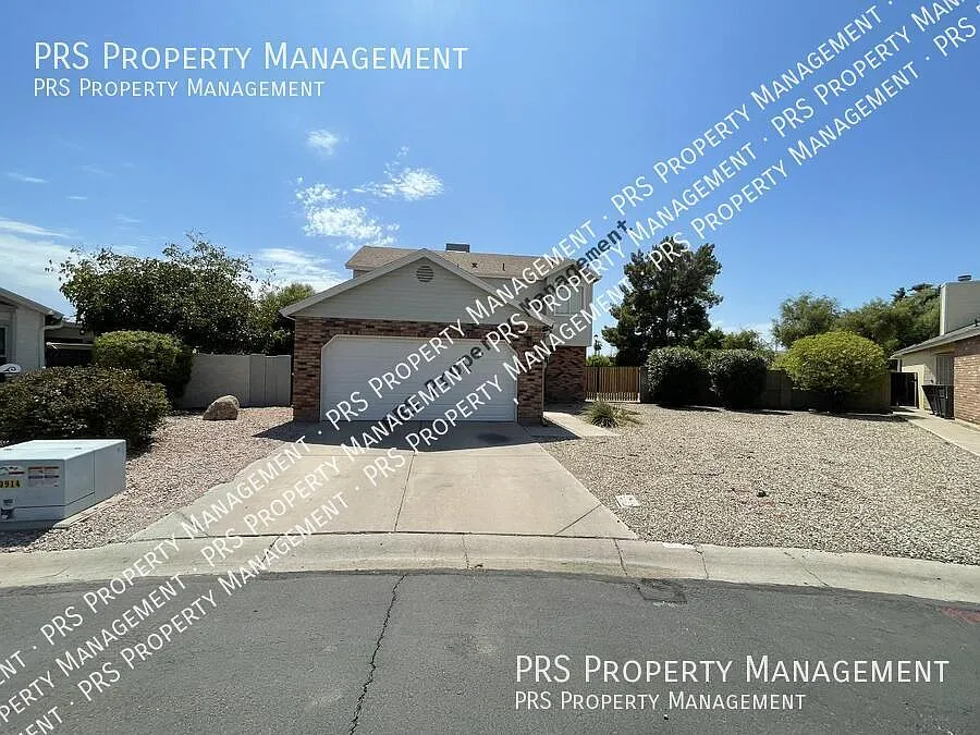 4 bed, 1600 sqft, $2,395 — Photo 1