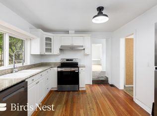 213 5th Ave, New Westminster, BC V3L 1R5