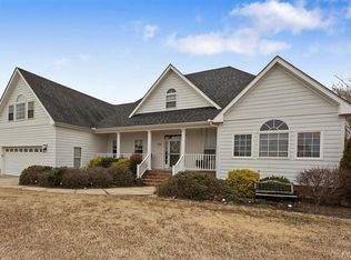 161 Pelican Pointe Dr, Elizabeth City, NC 27909