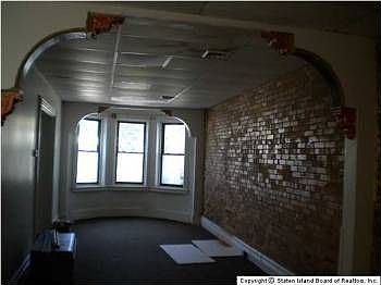 3rd image of 321 Port Richmond Ave