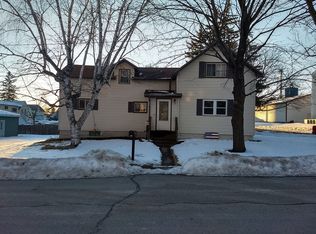 110 6th St SW, Plainview, MN 55964