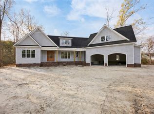 904 Broomfield Trl, Elizabeth City, NC 27909