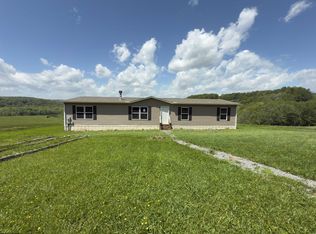 701 Forky Farm Rd, Bruceton Mills, WV 26525