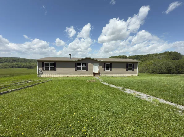 701 Forky Farm Rd, Bruceton Mills, WV 26525