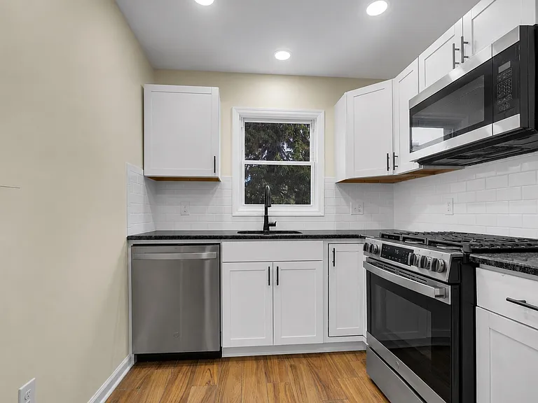 310 Summer St — Photo 12