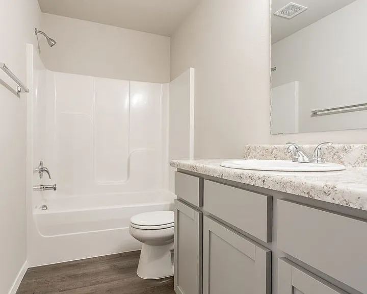 1259B Oak St — Photo 11