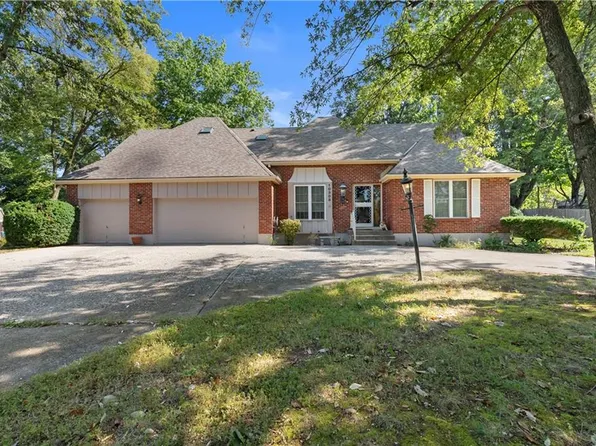 10308 E 81st St, Raytown, MO 64138