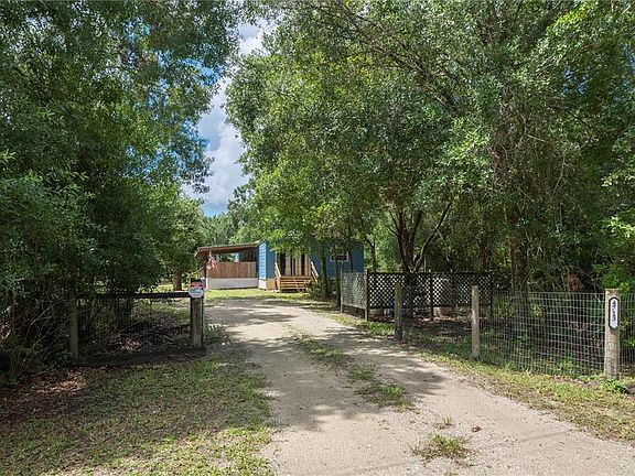 4th image of 4713 NW Royal Palm Dr