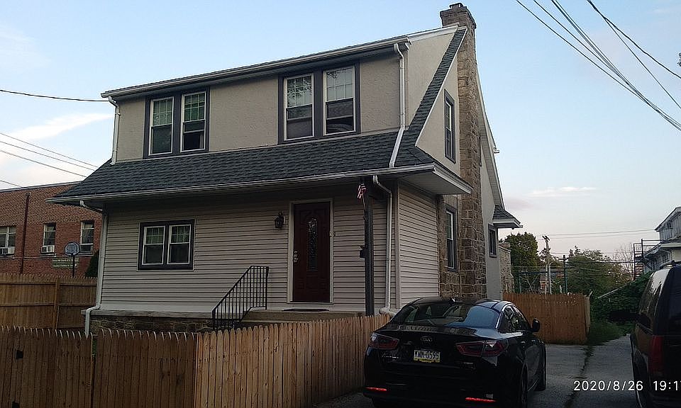 2nd image of 3640 Berry Ave