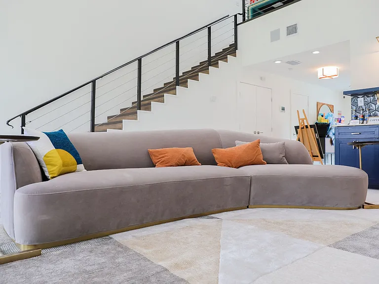 Aero White Rock — Photo 22