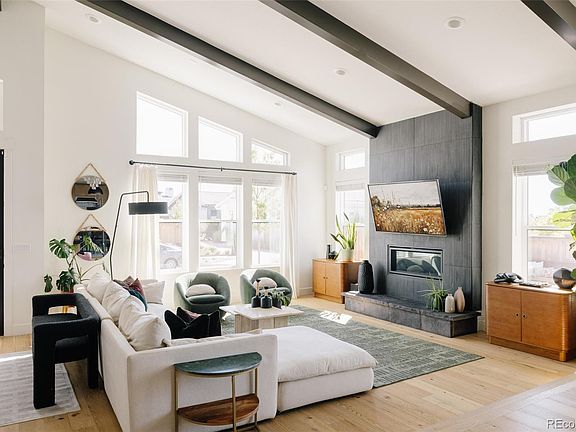 3rd image of 6327 Fulton Court