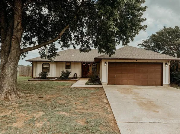 610 SE 7th St, Lexington, OK 73051