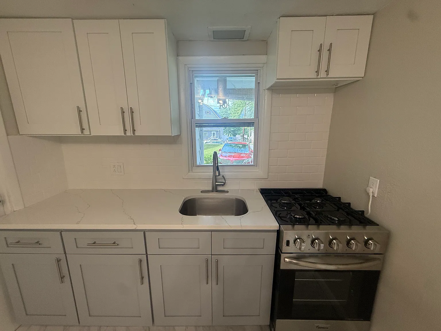 2 bed, $1,200 — Photo 4