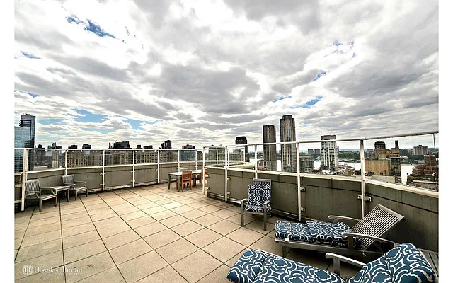 Rented by Douglas Elliman | media 14