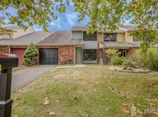 6 Lewis Ct, East Brunswick, NJ 08816