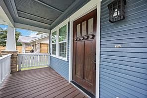 2nd image of 1104 Walton St
