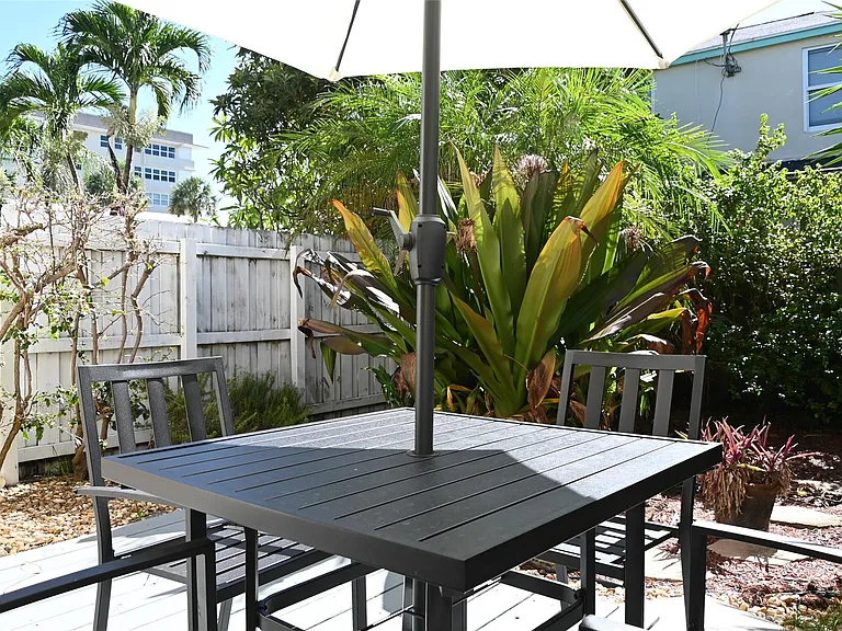 510 S Ocean Blvd — Photo 22